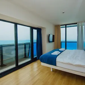 Premium With Sea View باتومي